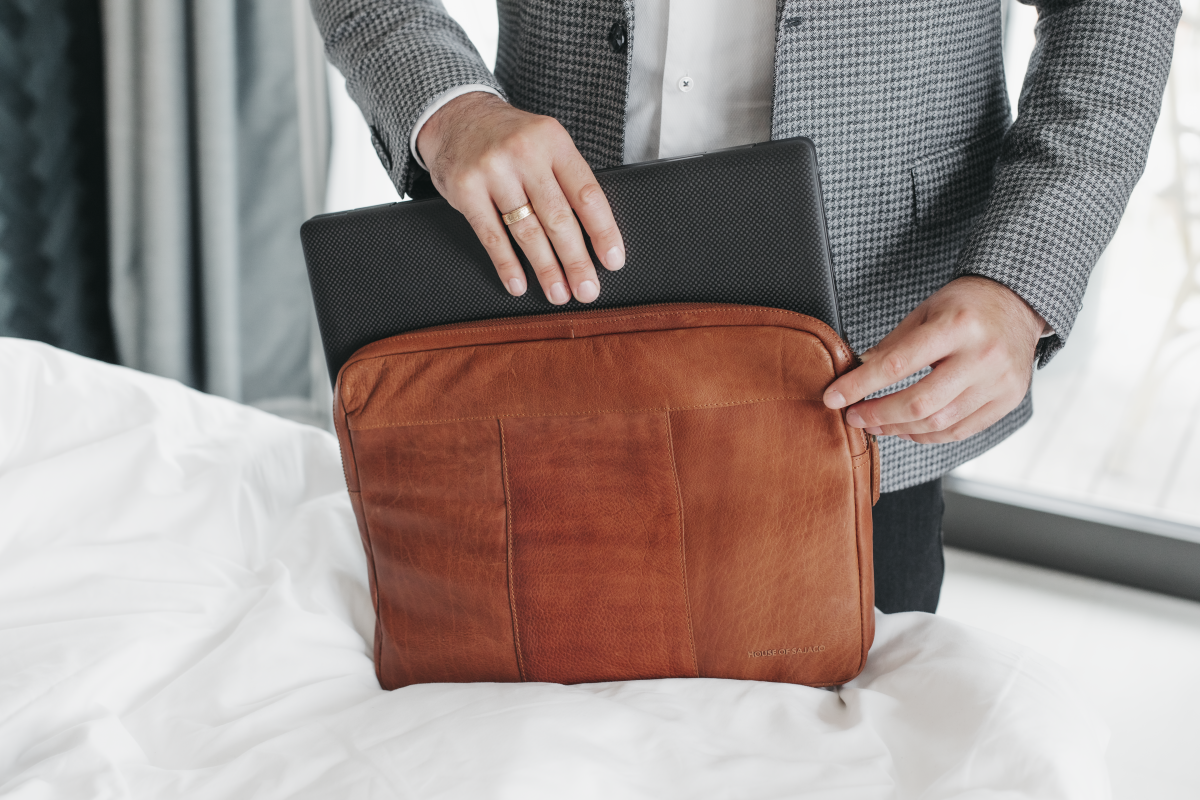 Skötselråd-och-förvaringstips Travels And Bags