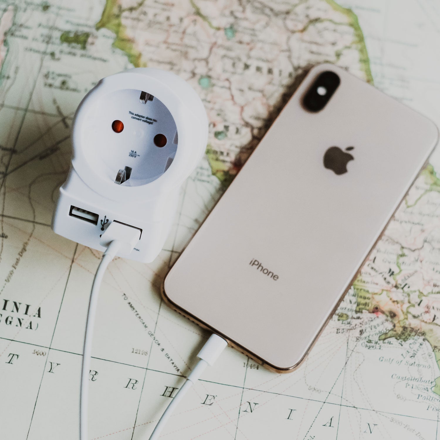 SKROSS - Reseadapter Europa till USA m.fl.2xUSB-A 12W Jordad - Travels And Bags