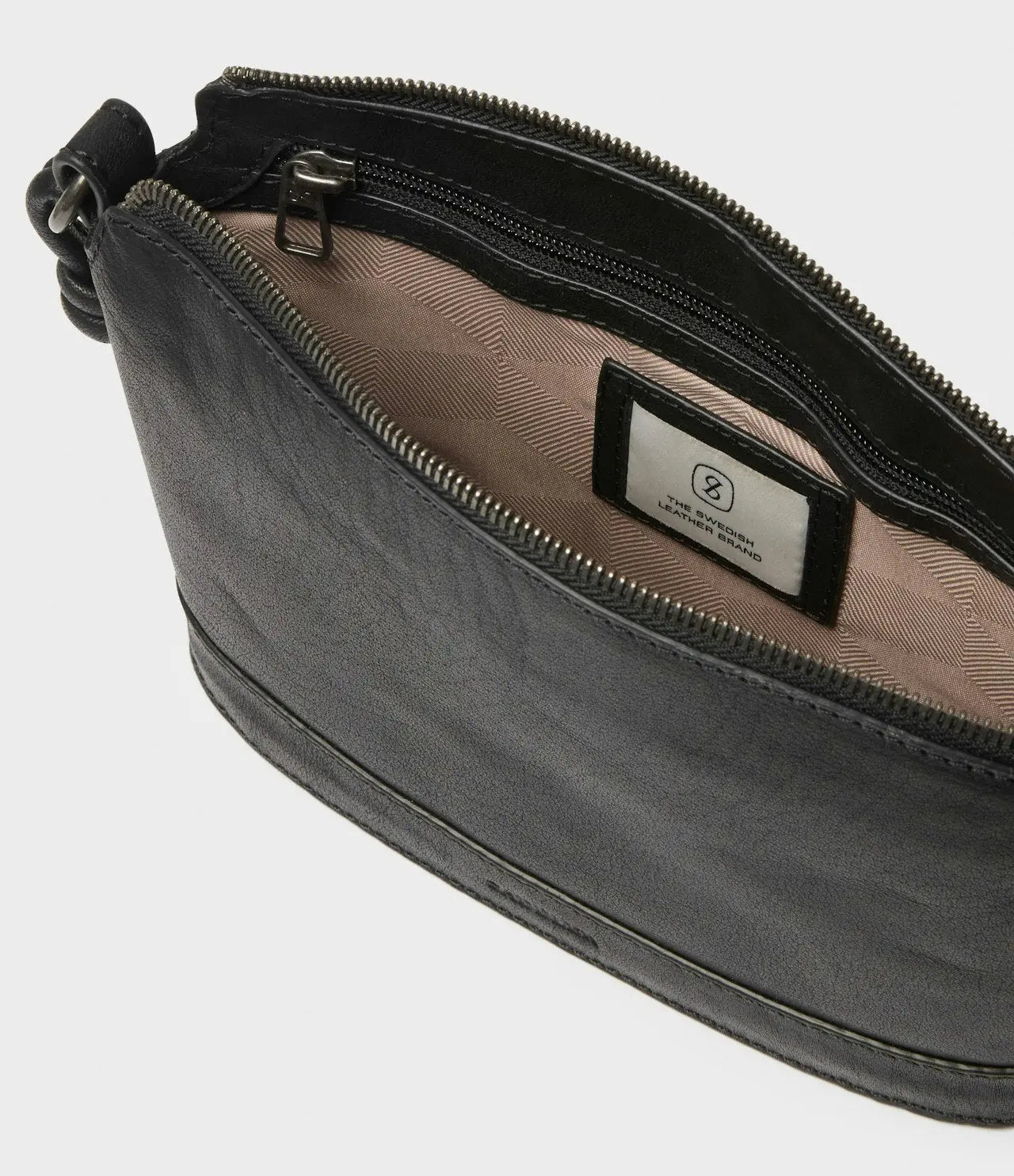 Saddler Emali Axelremsväska - Travels And Bags