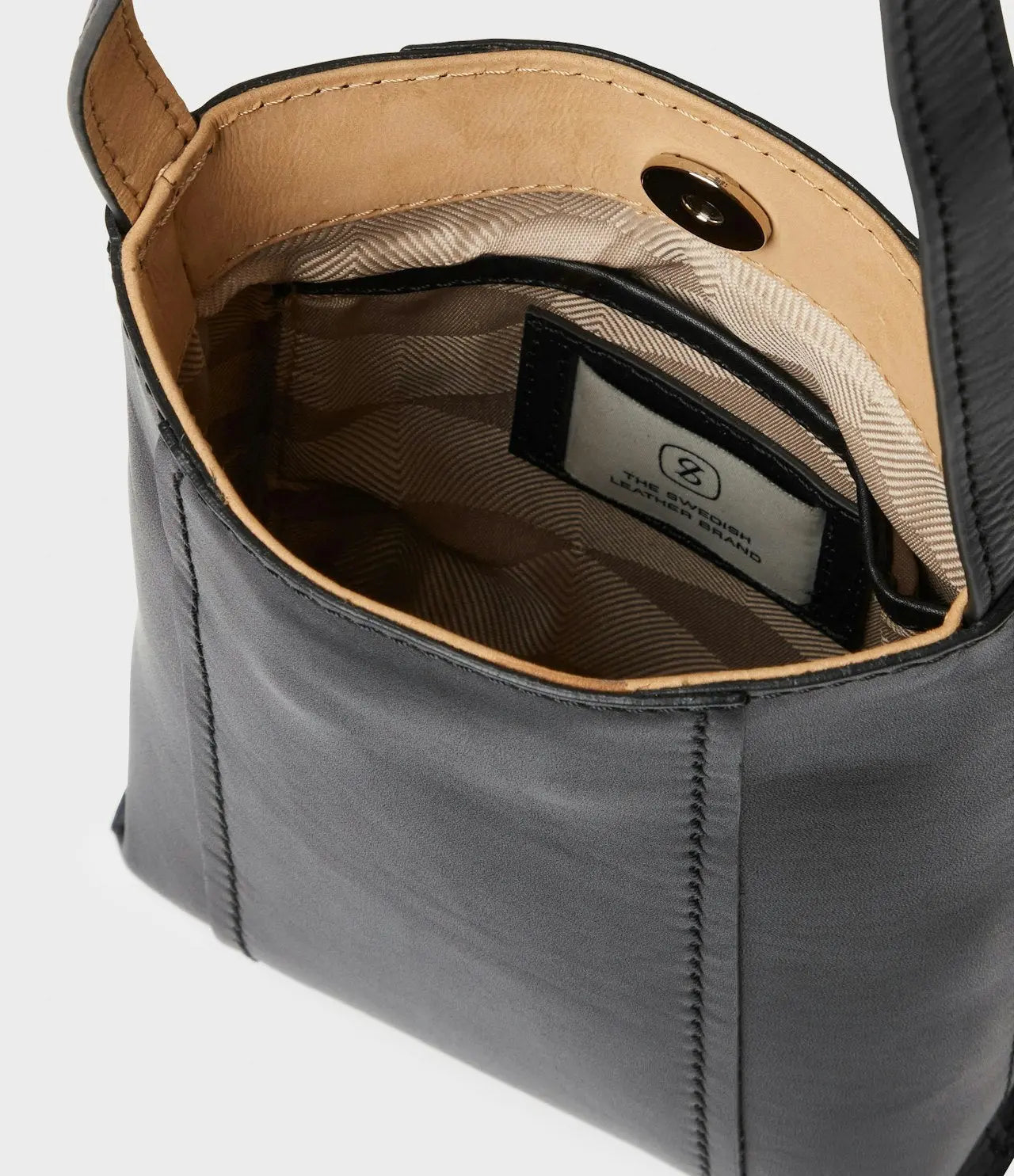 Saddler Flor Axelremsväska - Svart - Travels And Bags