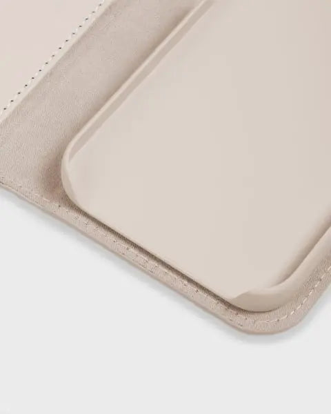 Holdit Wallet Magnet Case iPhone 14/13 - Beige - Travels And Bags