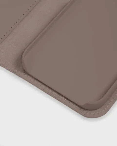 Holdit Wallet Case Magnet iPhone 12/12 Pro - Ljusbrun - Travels And Bags