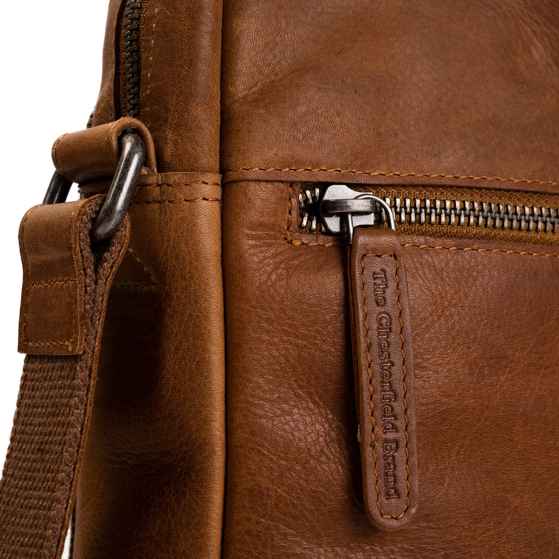 The Chesterfield Brand Dessau Crossbodyväska - Cognac - Travels And Bags