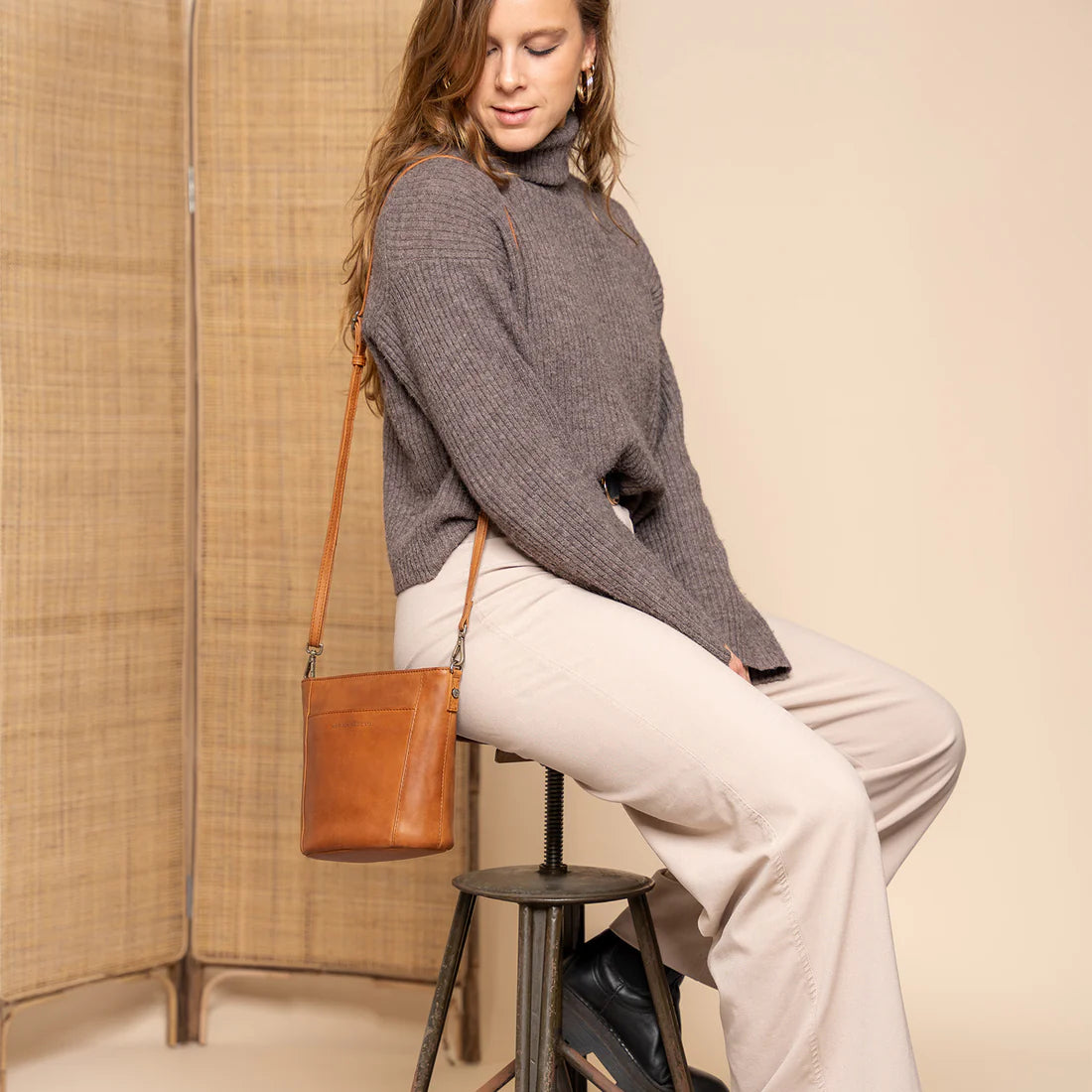 The Chesterfield Brand Fintona Axelremsväska - Cognac - Travels And Bags