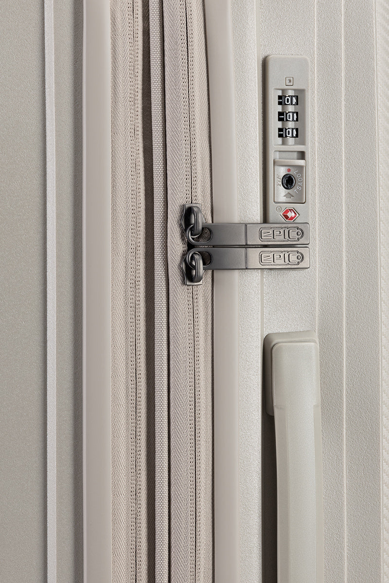 Epic Anthem Mellanstor Resväska 66 cm - Silk Grey Epic