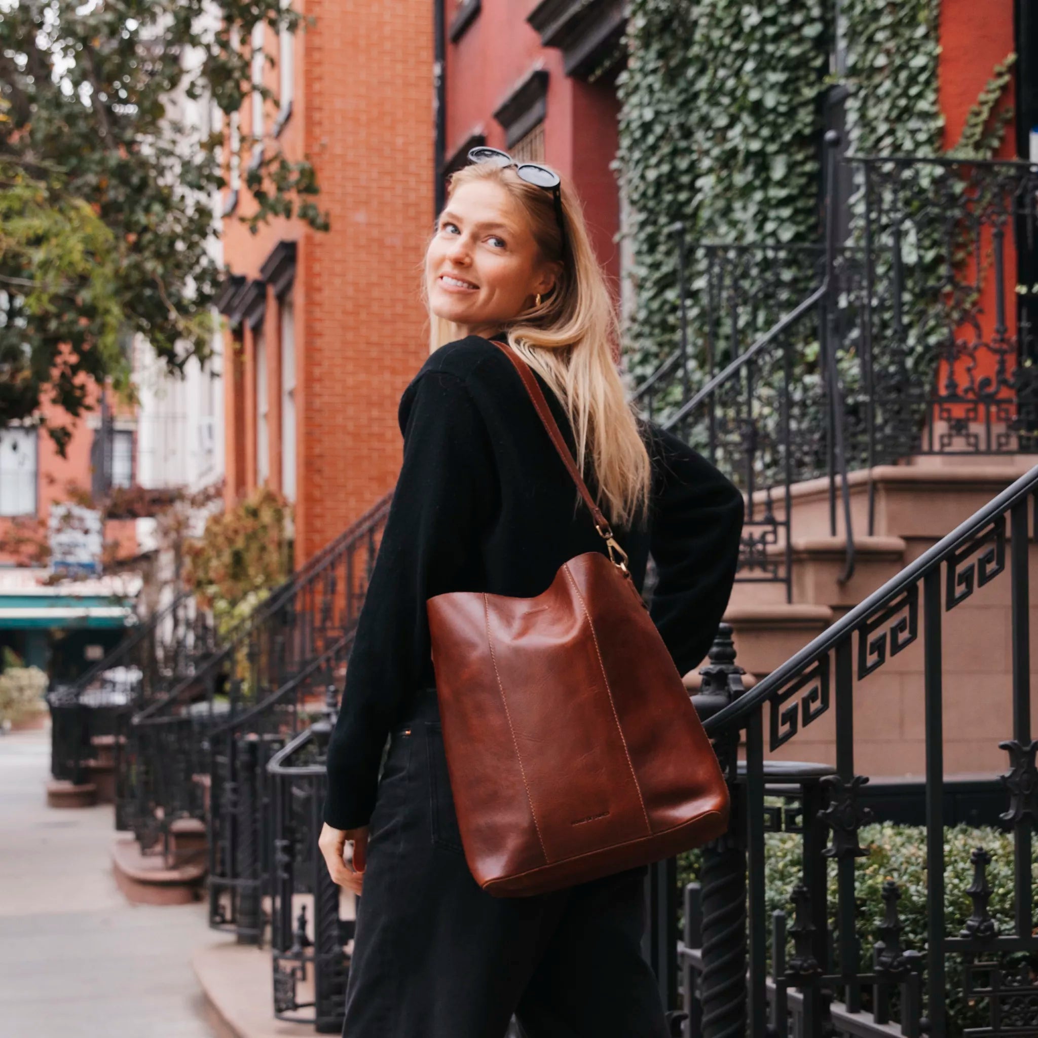 House of Sajaco 16" Bucket Bag Axelväska - Cognac House of Sajaco