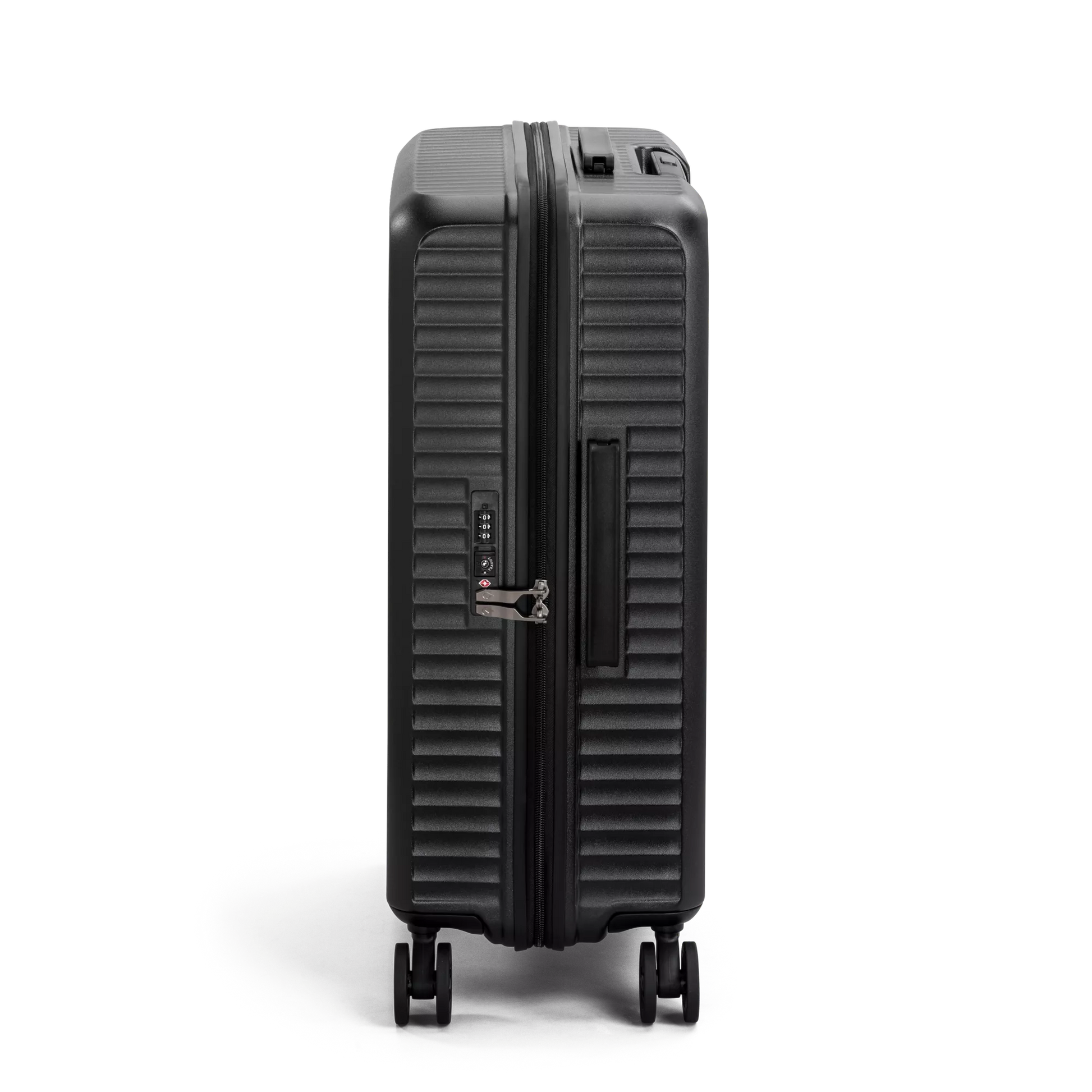 North Pioneer Superb Mellanstor Resväska 66cm - Svart North Pioneer