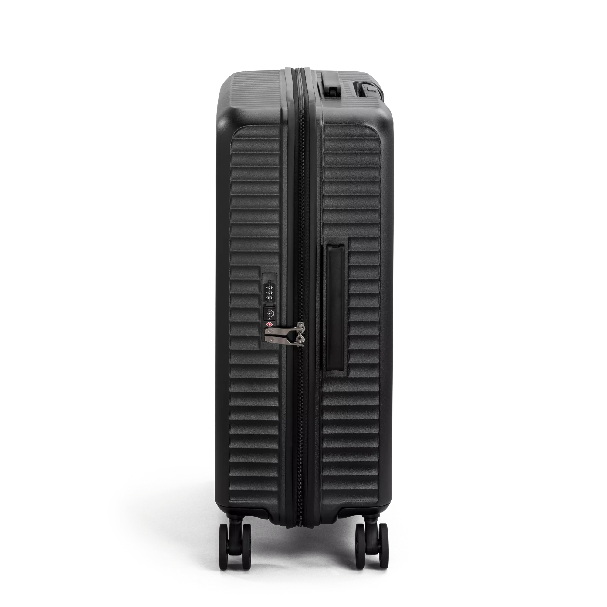 North Pioneer Superb Mellanstor Resväska 66cm - Svart North Pioneer