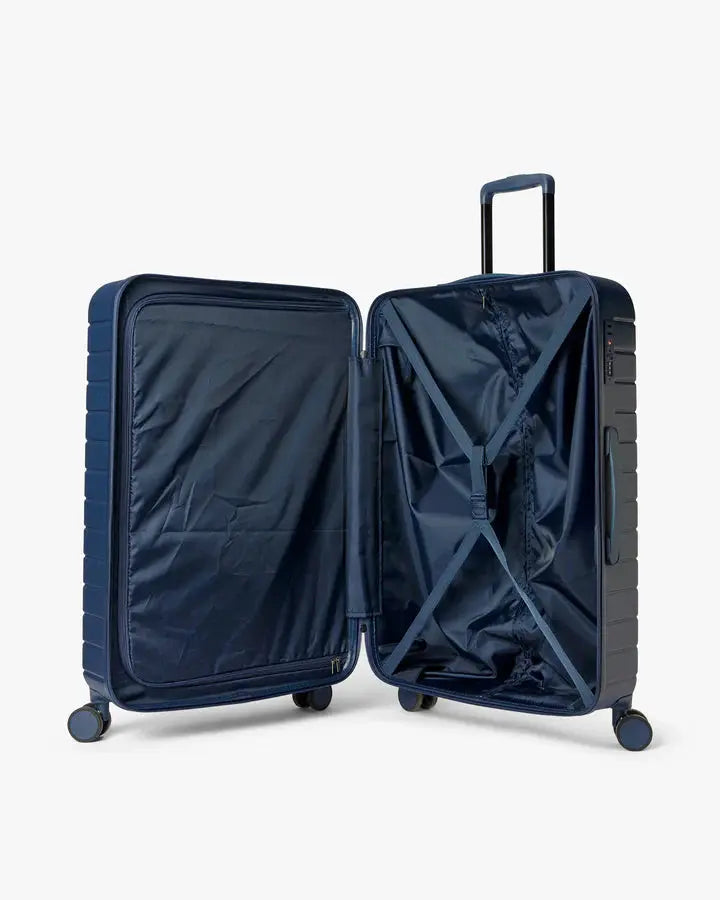 DAY ET Tonal 28" Stor Resväska 79cm - Marinblå - Travels And Bags