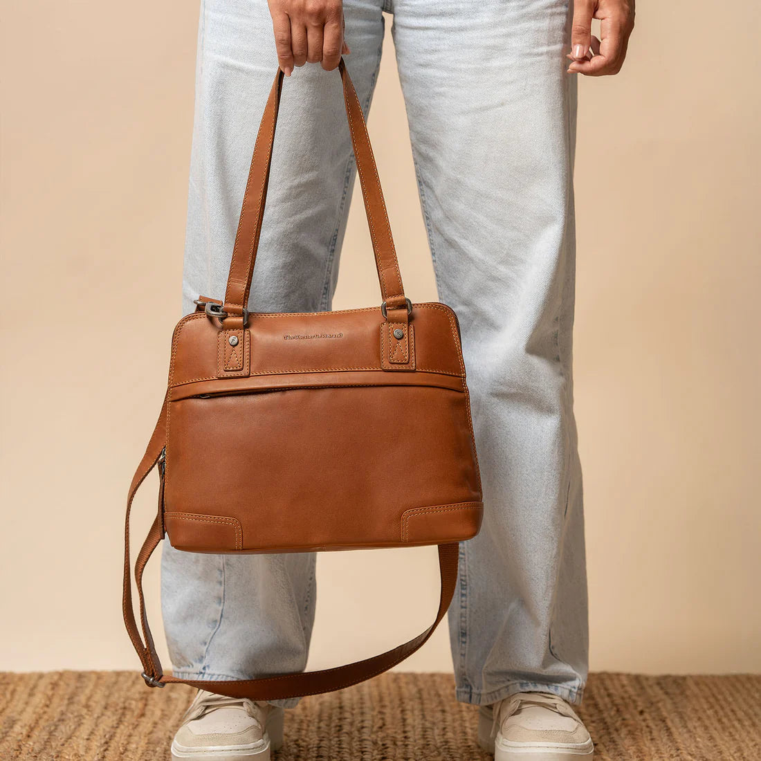 The Chesterfield Brand Belgrado Axelremsväska - Cognac - Travels And Bags
