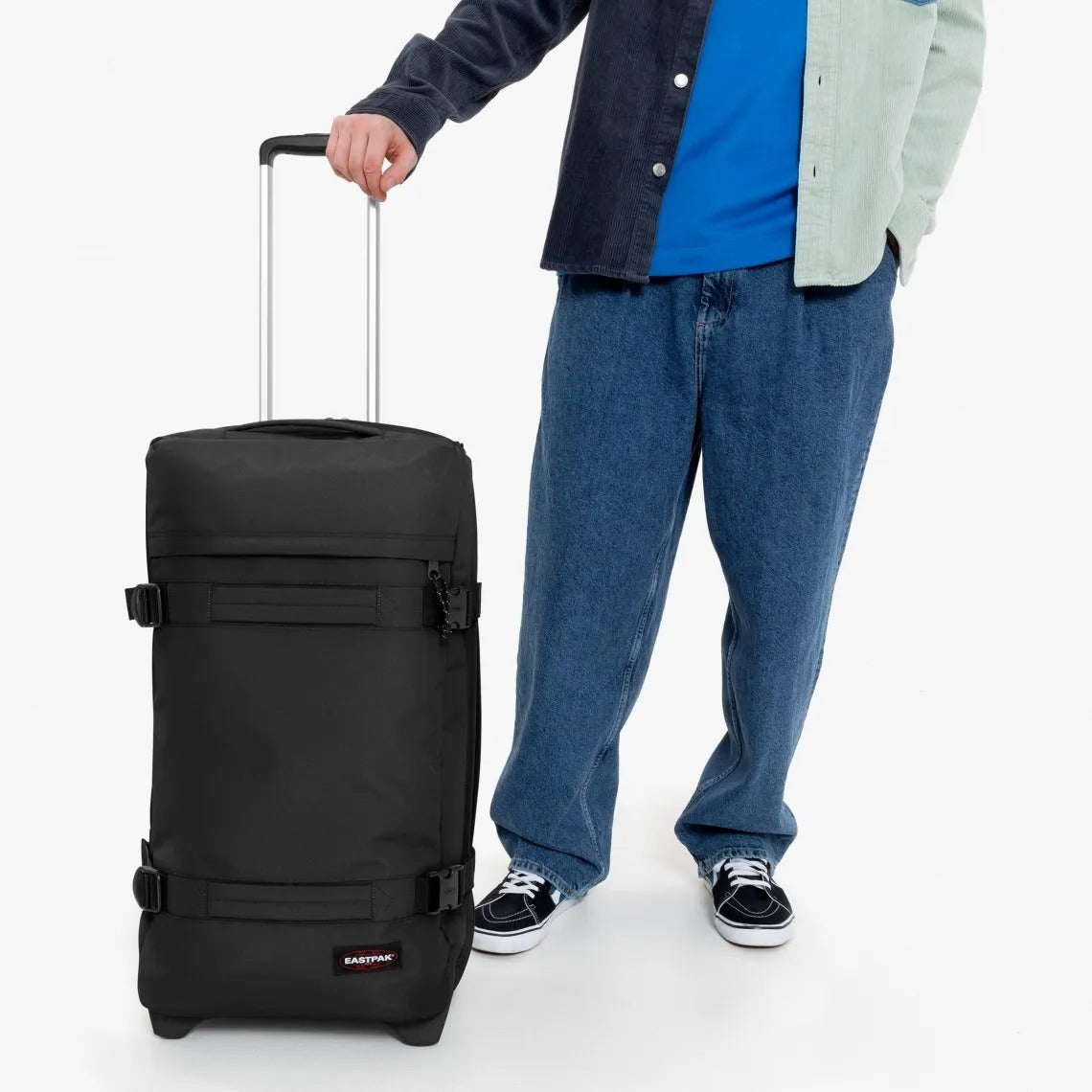 Eastpak Transit'r Mellanstor Resväska 2-hjul - Svart - Travels And Bags