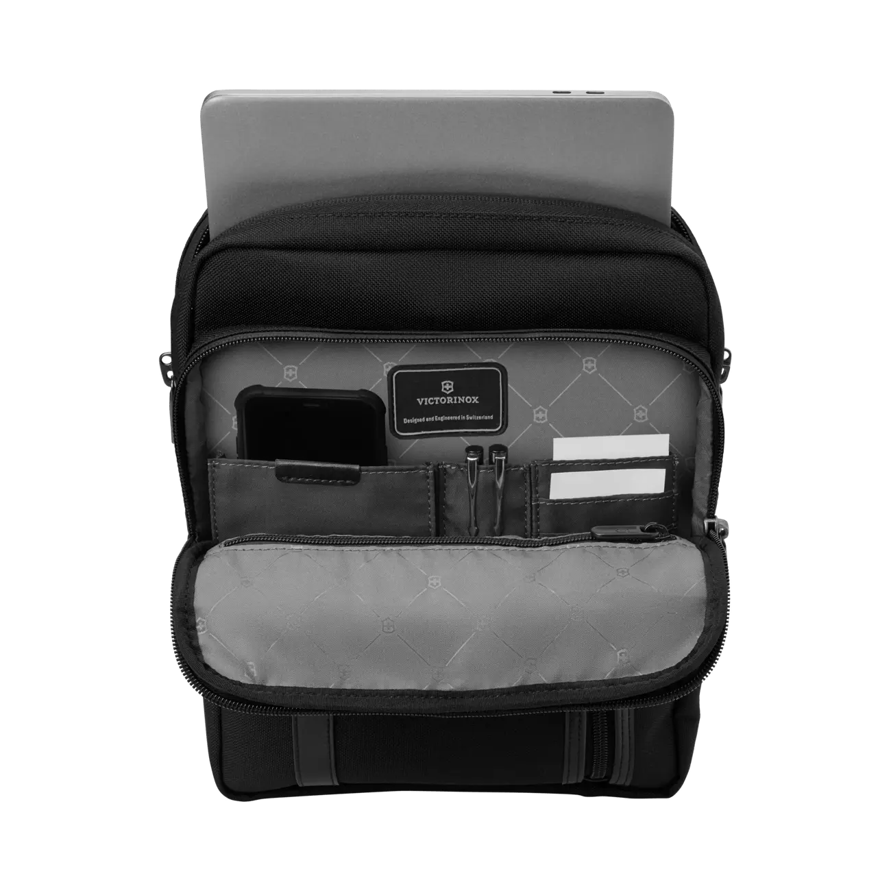 Victorinox Werks Professional CORDURA® Crossbodyväska L - Travels And Bags