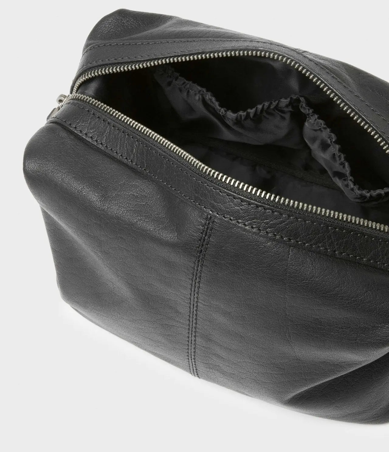 Saddler Braga Necessär - Travels And Bags