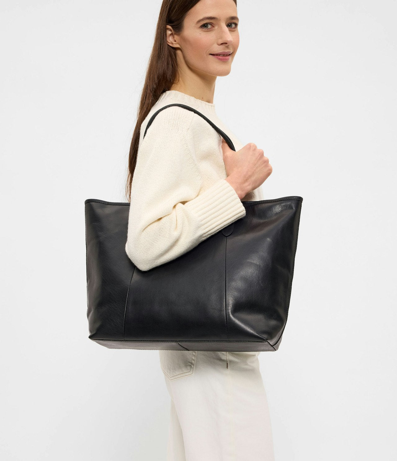 Saddler Parisa Tote bag - Svart - Travels And Bags