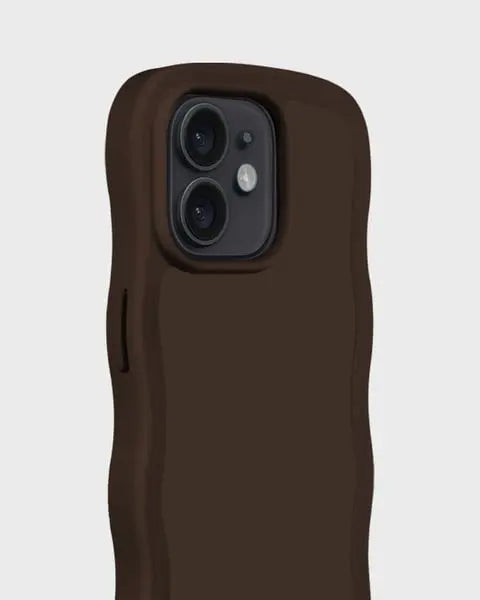 Holdit Telefonskal Wavy iPhone 12/12 Pro - Mörkbrun - Travels And Bags