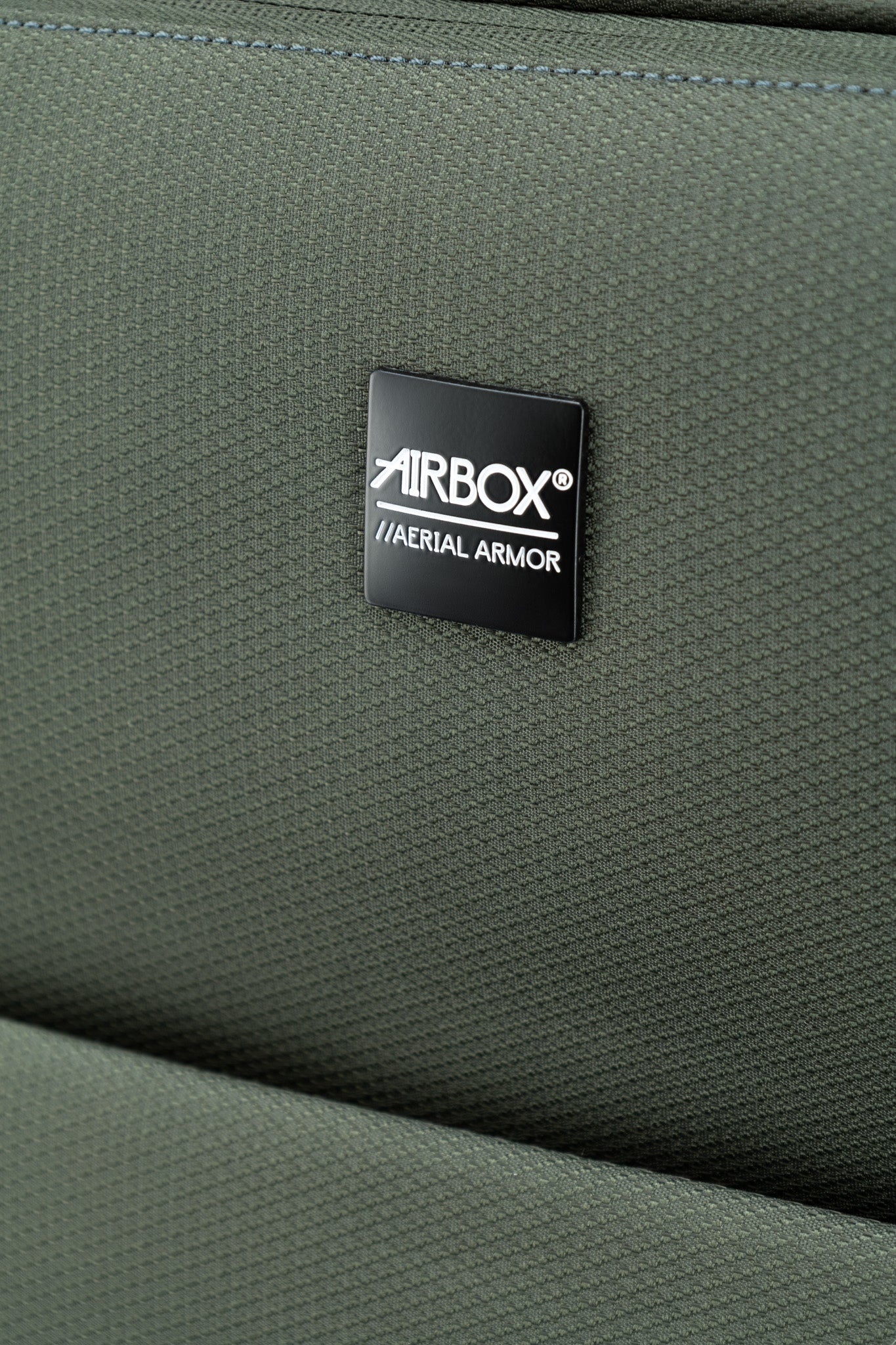 Airbox AS4 Mellanstor Resväska 67 cm