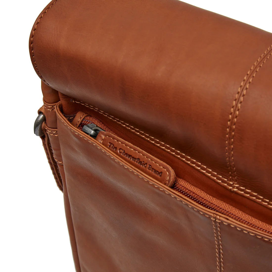 The Chesterfield Brand Raphael Axelremsväska - Cognac - Travels And Bags