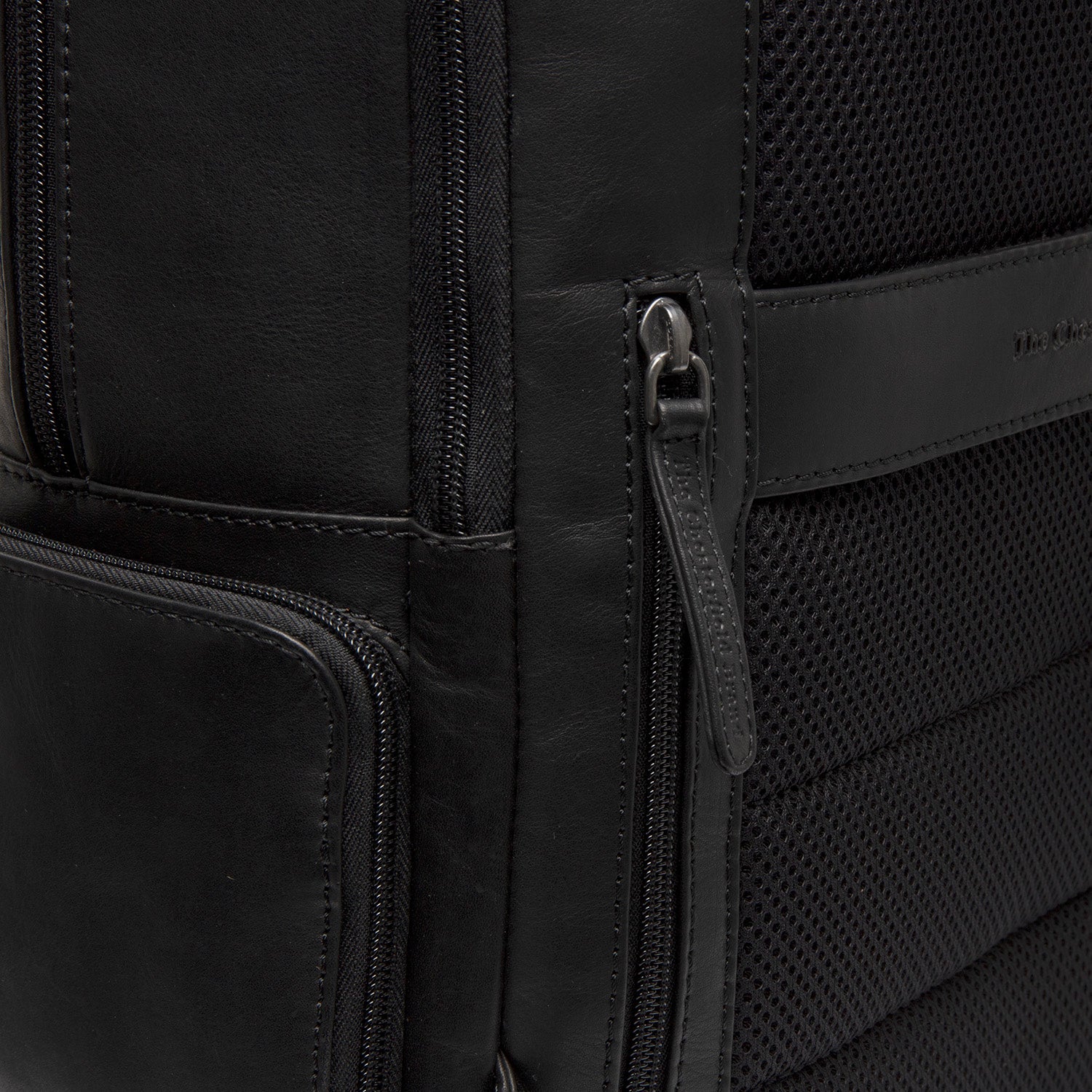 The Chesterfield Brand Lennox Backpack 17"