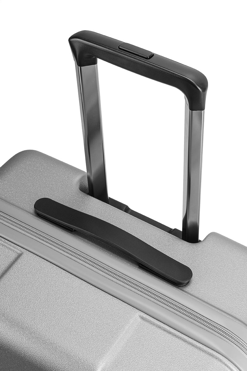 Epic Pop 6.0 Mellanstor Resväska 65 cm - Silver - Travels And Bags