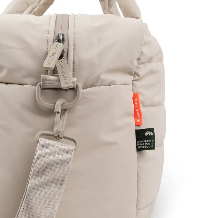 Done By Deer Quiltad Skötväska - Sand